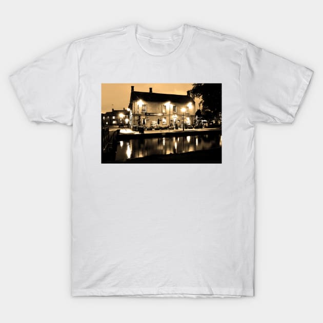 Kingsbridge Inn Bourton on the Water Cotswolds T-Shirt by AndyEvansPhotos